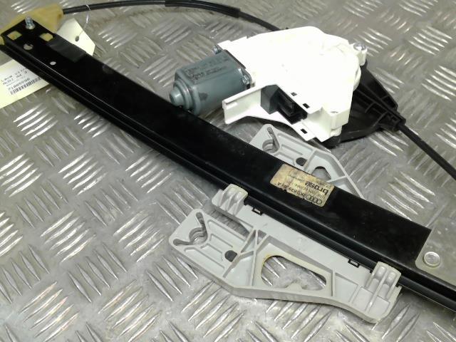Alzacristalli elettrico posteriore sinistro AUDI A4 3 PHASE 1 Gasolina - 1
