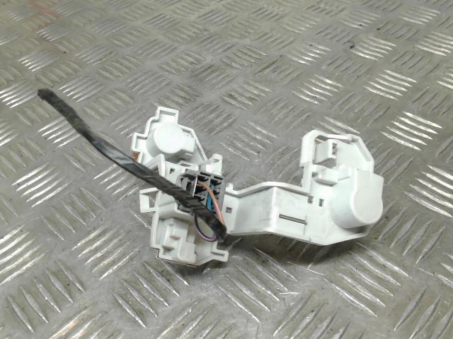 Base portalampade fanale posteriore sinistro FORD FIESTA 6 PHASE 1 Diésel - 1