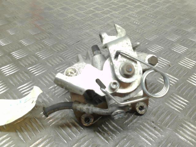 Pinza freni posteriore destra AUDI A4 1 PHASE 2 Diésel - 1