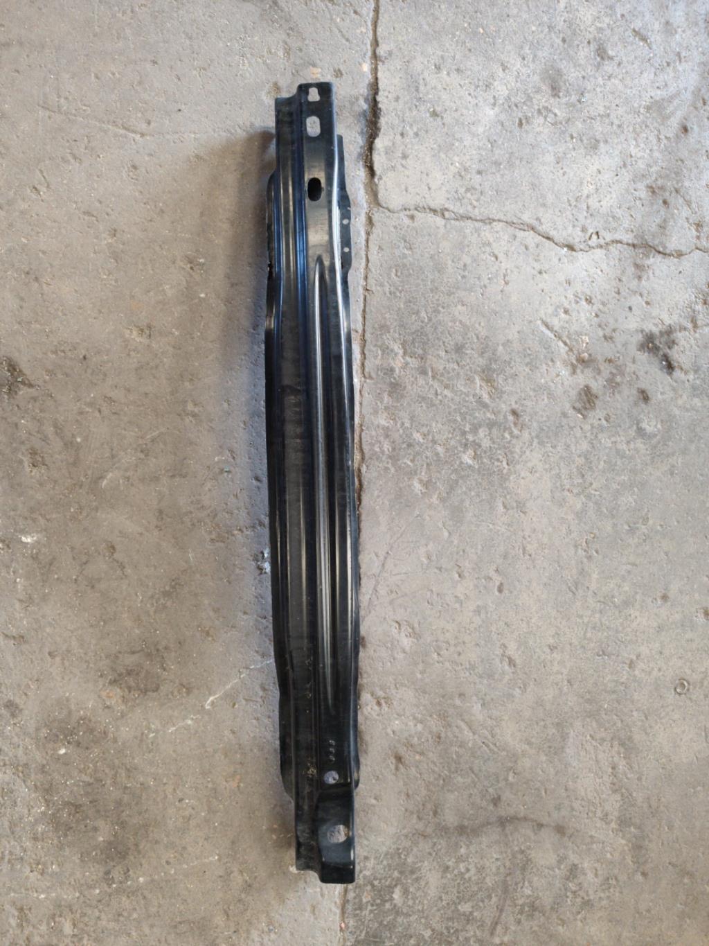 Renfort pare choc arriere (traverse) AUDI A4 3 PHASE 1 Essence - 1