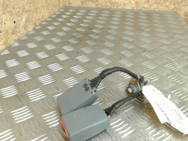 Aggancio cintura sicurezza posteriore sinistro CITROEN C5 1 PHASE 1 BREAK Diésel - 1