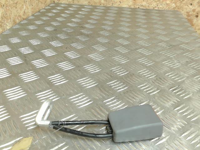 Aggancio cintura sicurezza posteriore destro CITROEN C5 1 PHASE 1 BREAK Diésel - 1