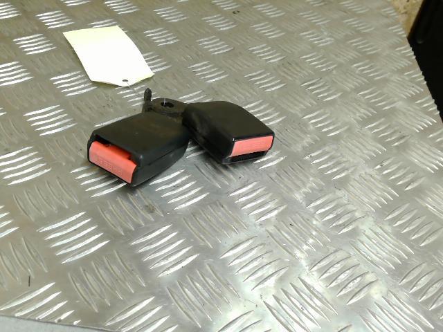 Aggancio cintura sicurezza posteriore centrale PEUGEOT 307 PHASE 2 BREAK Gasolina - 1