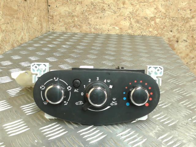 Commande chauffage DACIA DOKKER PHASE 1 Essence - 1