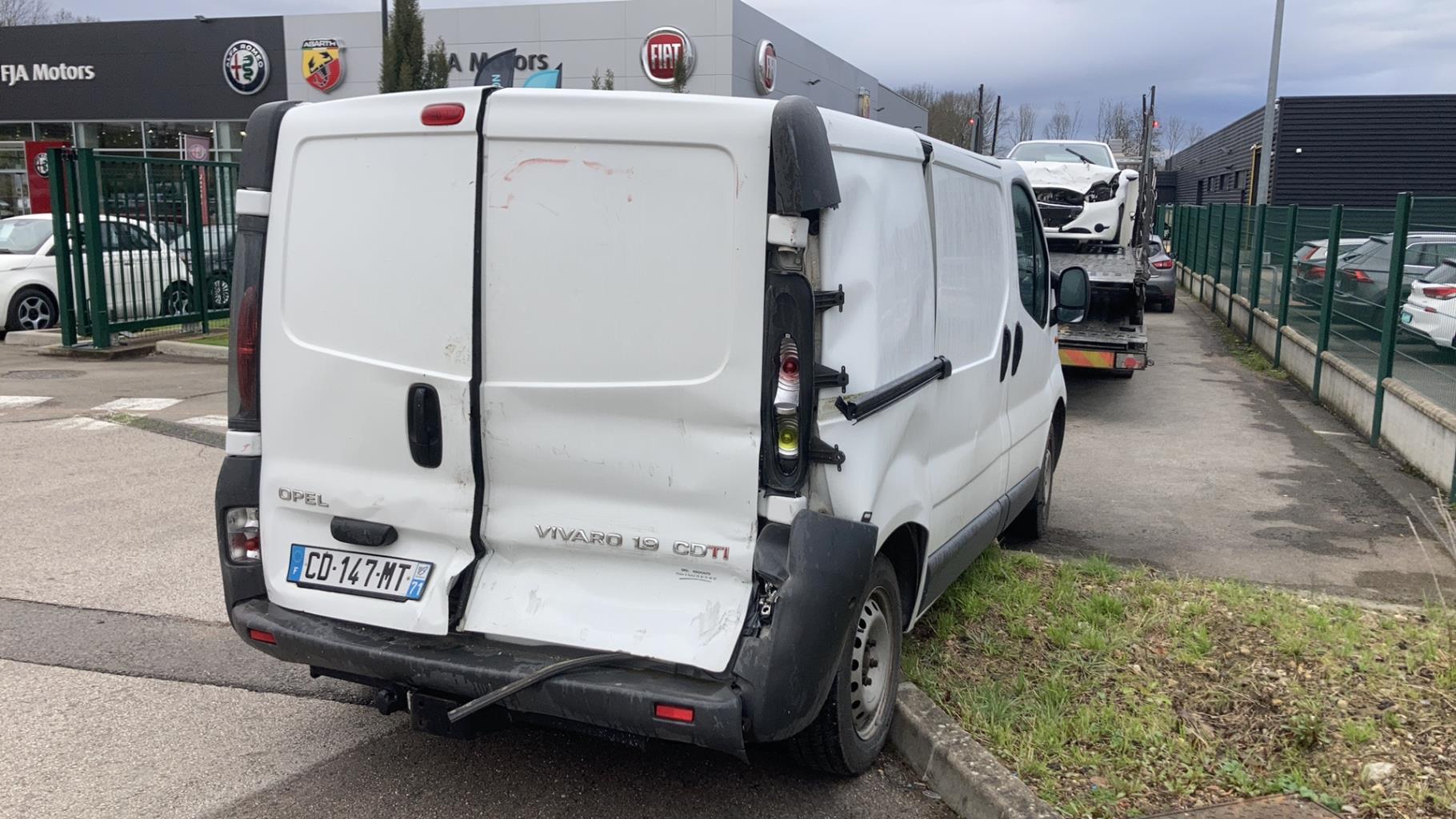 Fuso a snodo anteriore sinistro OPEL VIVARO 1 PHASE 1 Diésel - 1