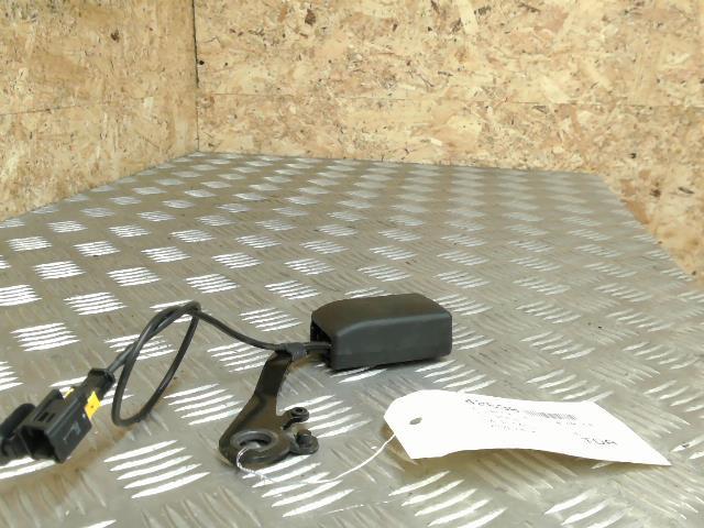 Aggancio cintura sicurezza posteriore centrale CITROEN C4 PICASSO 1 Diésel - 1