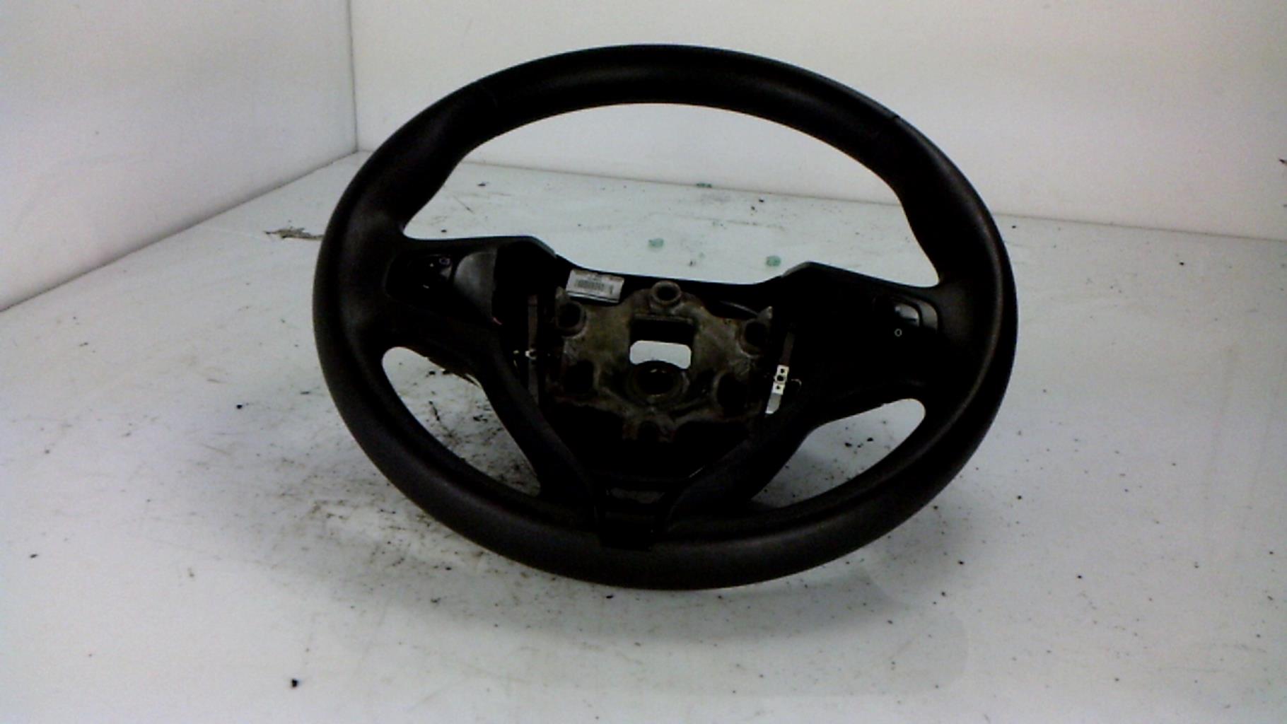 Volant - RENAULT CLIO 4...