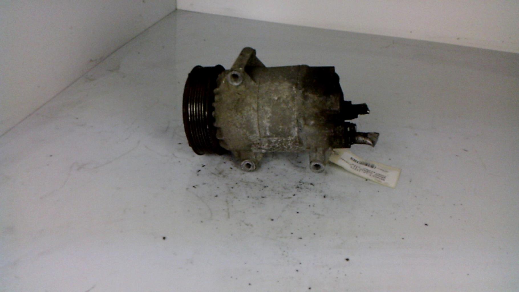 Compresseur clim - RENAULT...