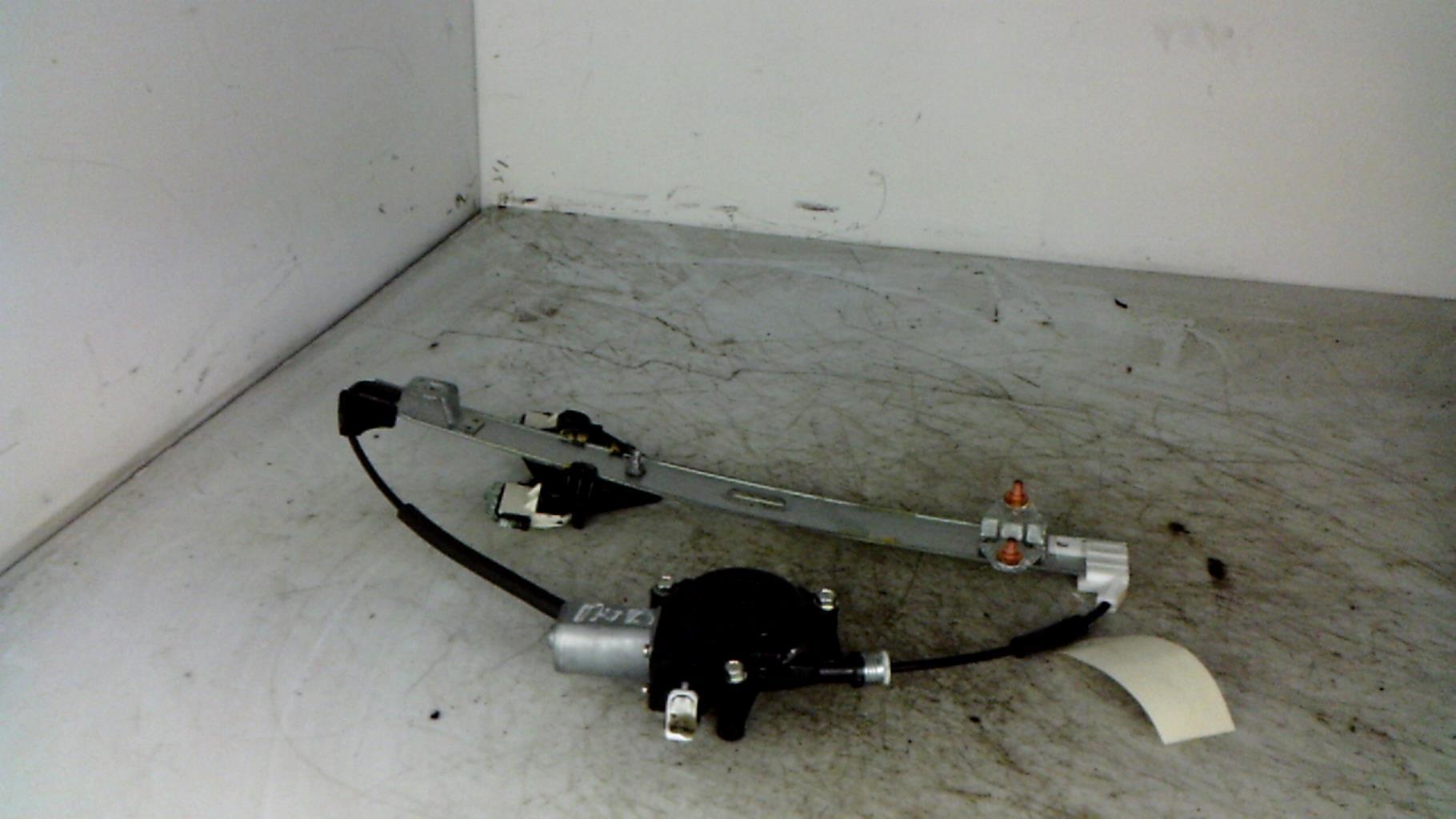 Leve vitre electrique avant droit MAZDA CX3 PHASE 1 Essence - 1