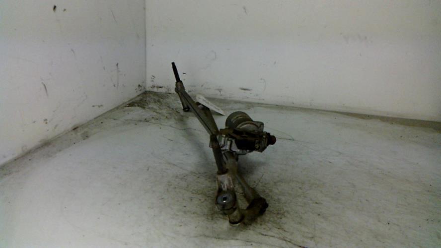Moteur essuie glace avant -...