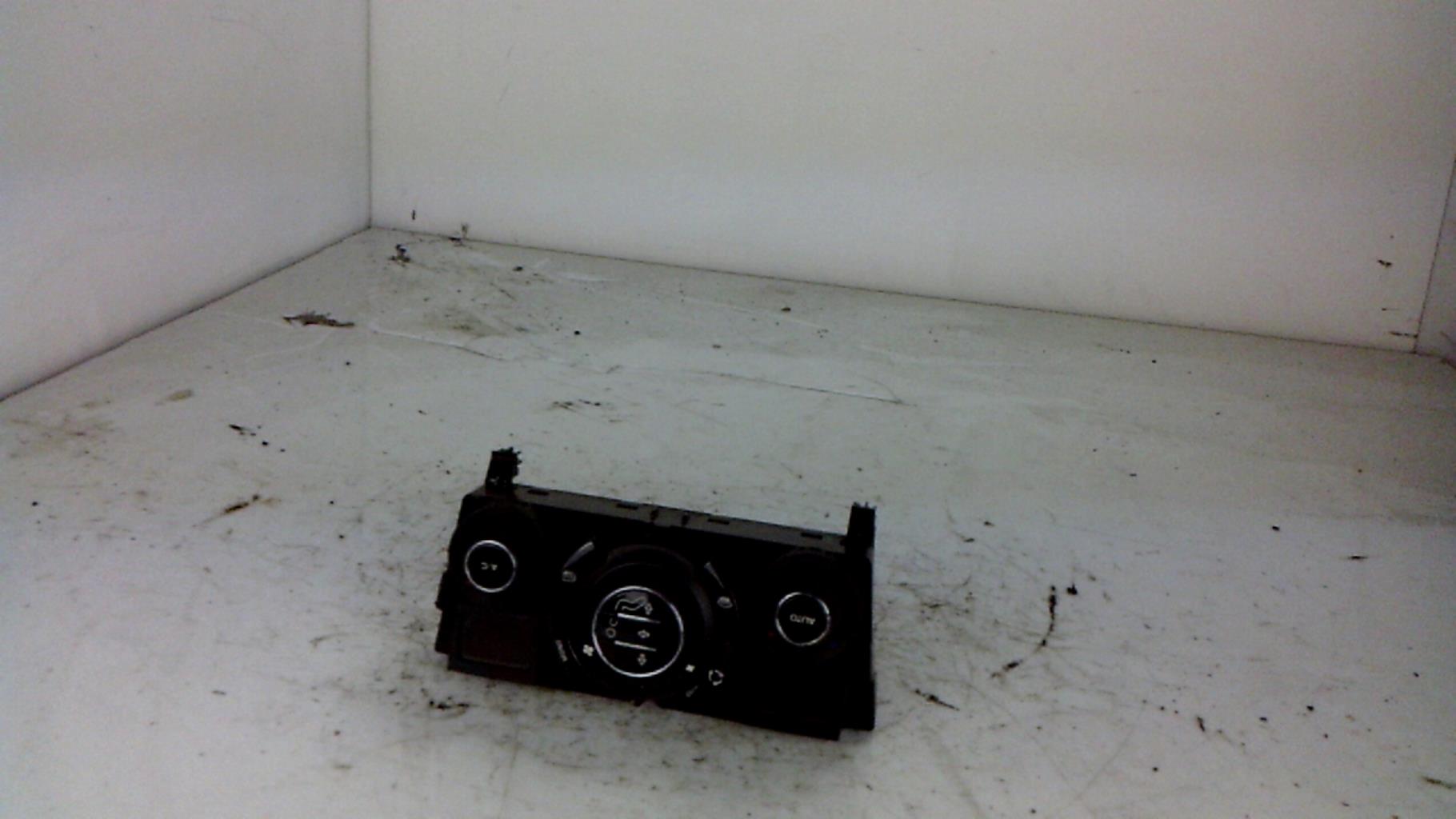 Commande chauffage CITROEN C3 PICASSO PHASE 1 Diesel - 1