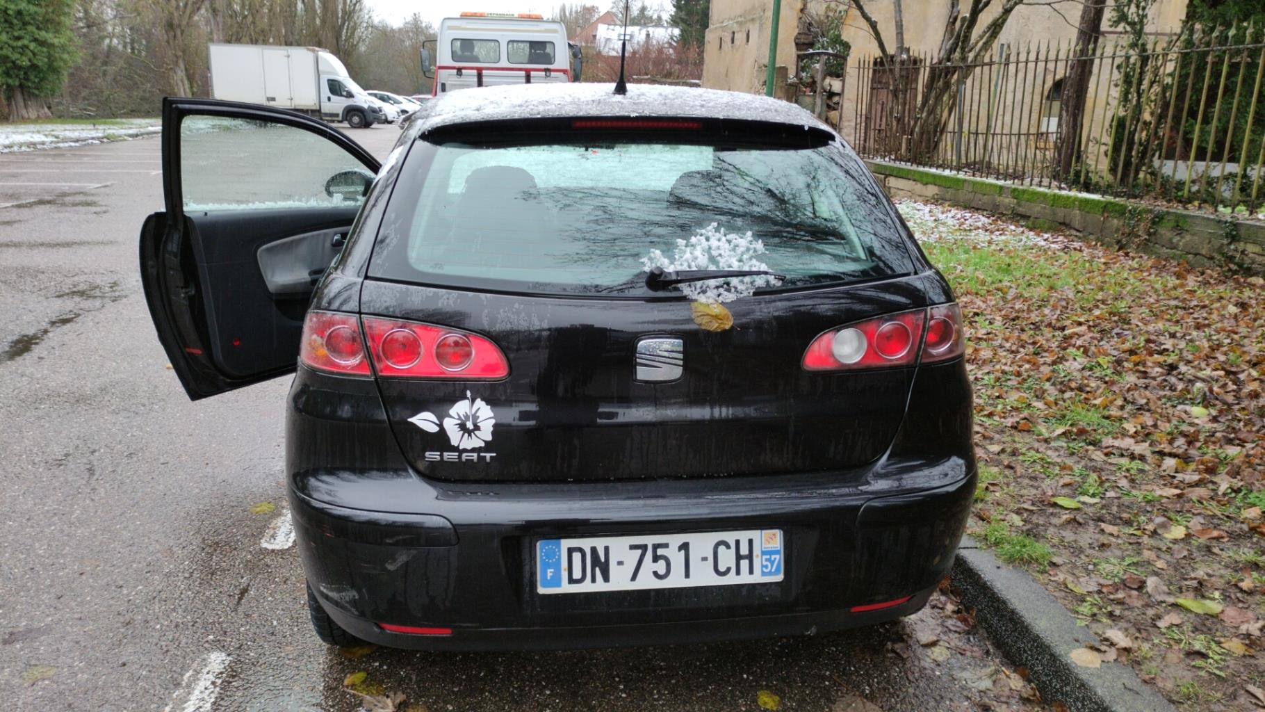 Plage arriere SEAT IBIZA 3 PHASE 1 Essence - 1