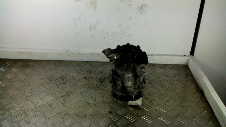 Compresseur clim - RENAULT...