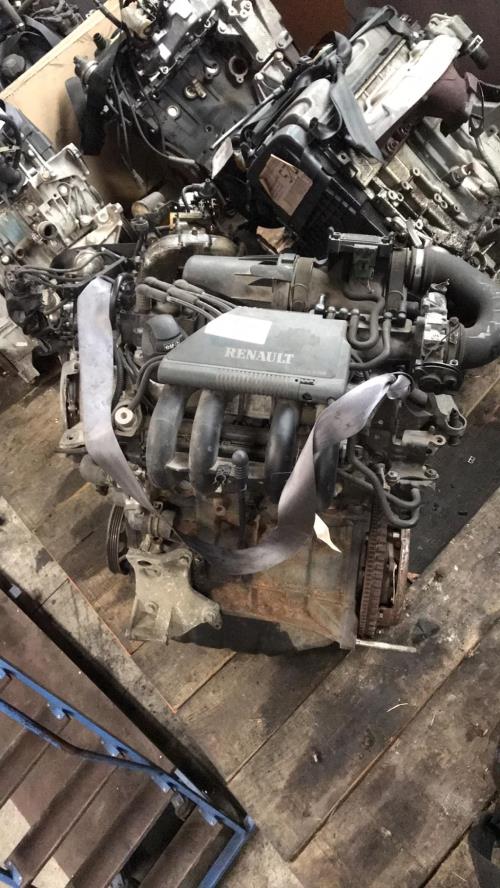 Moteur - RENAULT CLIO 1...