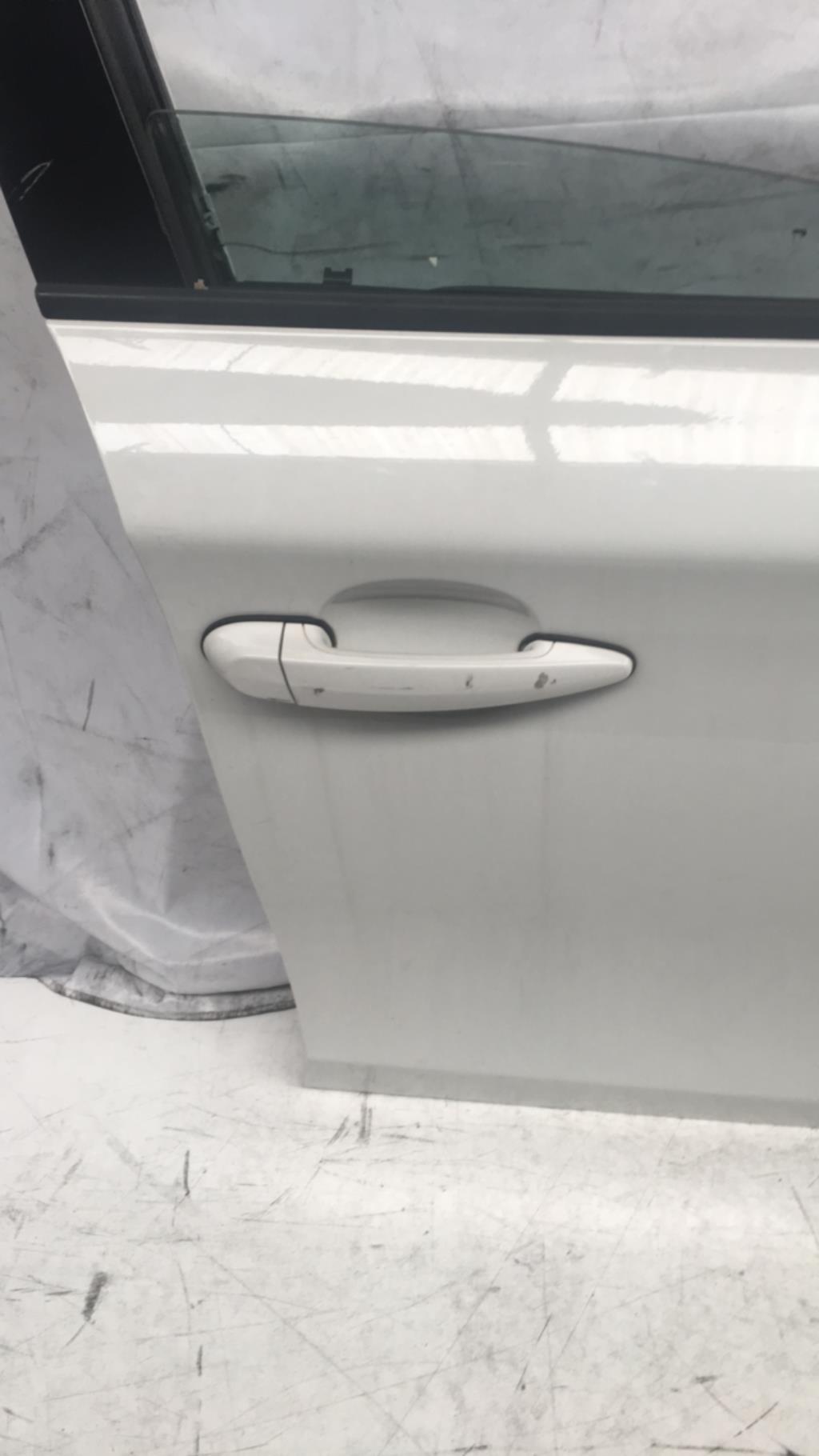 Porte avant droit BMW SERIE 1 E87 PHASE 2 Essence - 1
