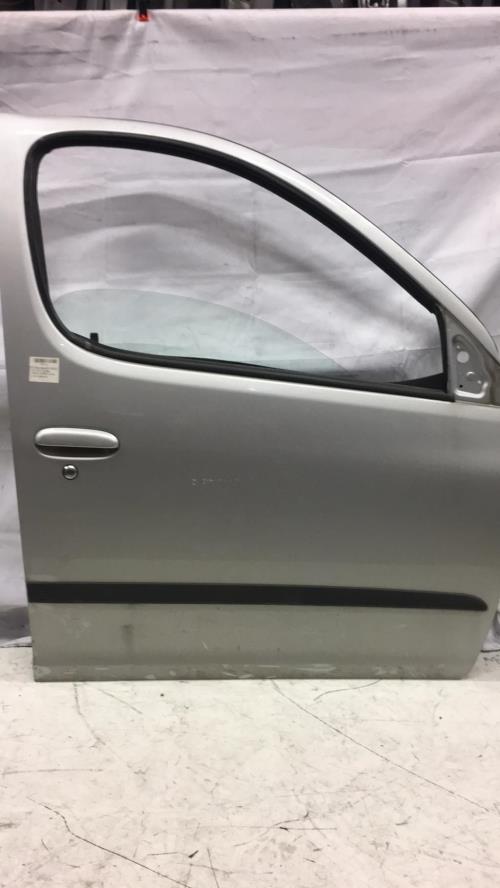 Porte avant droit - TOYOTA...