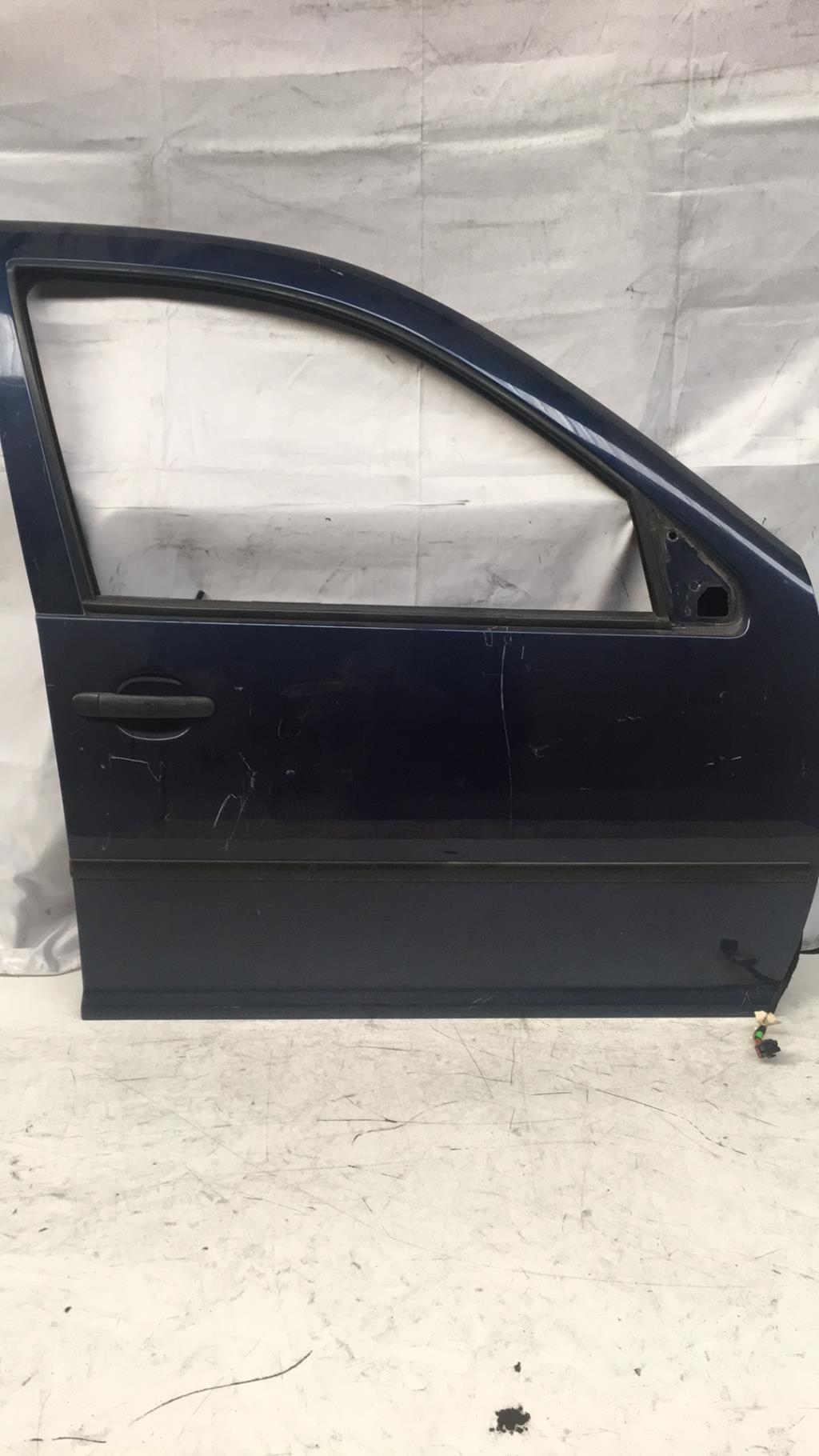 Porte avant droit VOLKSWAGEN GOLF 4 Diesel - 1