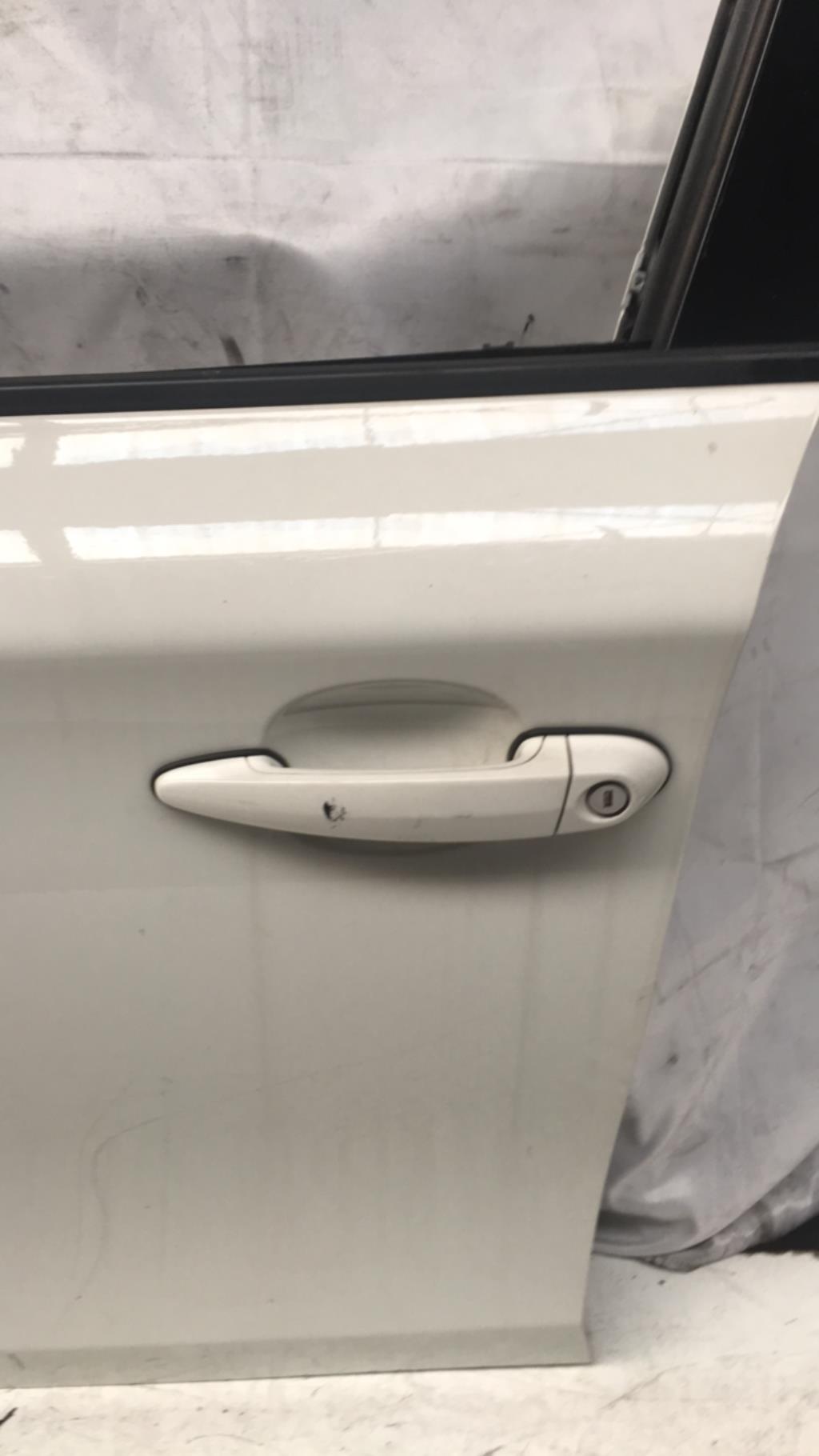 Porte avant gauche BMW SERIE 1 E87 PHASE 2 Essence - 1