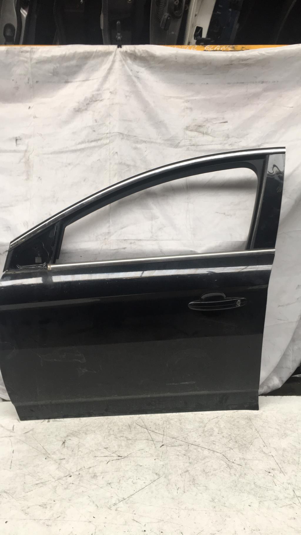 Porte avant gauche FORD MONDEO 3 PHASE 2 Diesel - 1