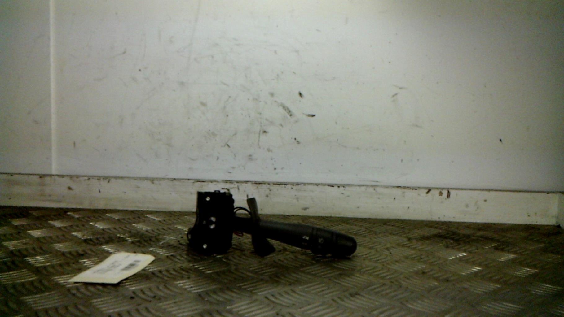 Commodo phare RENAULT CLIO 2 PHASE 1 Essence - 1