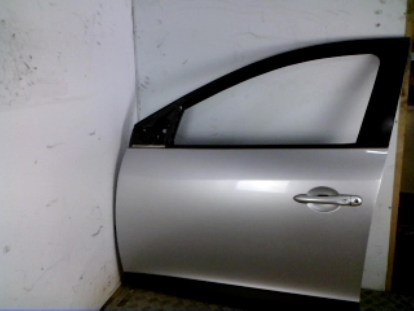 Porte avant gauche RENAULT MEGANE 3 PHASE 1 BREAK Diesel - 1