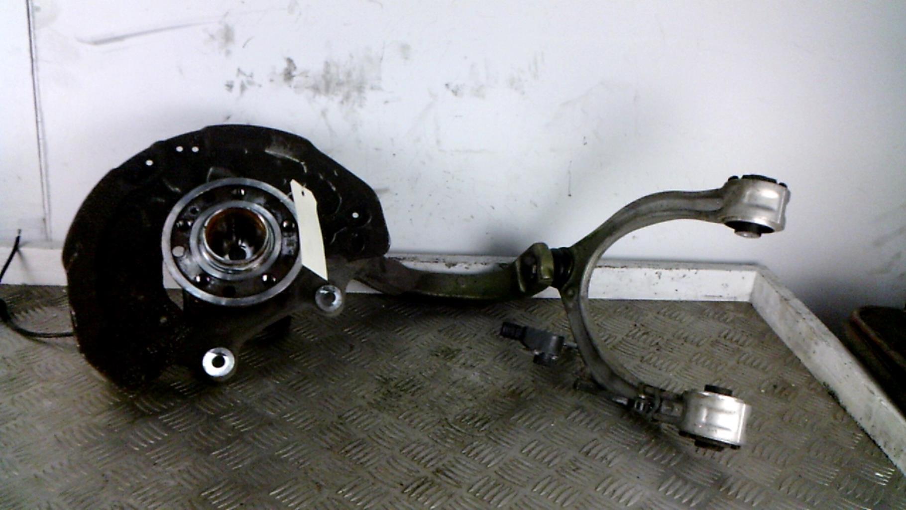 Moyeu avant gauche MERCEDES CLASSE E 213 Essence/Hybride - 1