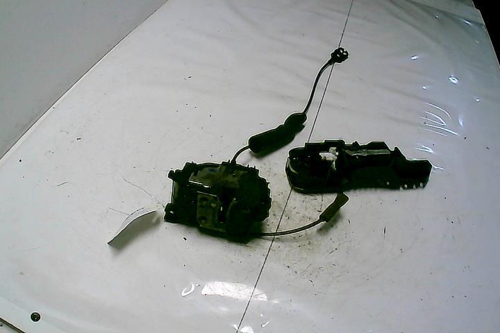 Serrure avant droit RENAULT SCENIC 3 PHASE 2 Diesel - 1