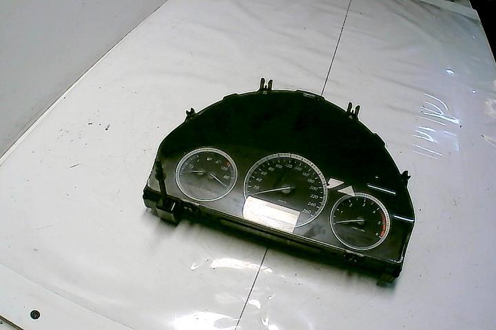 Compteur MERCEDES CLASSE C 204 PHASE 1 Diesel - 1