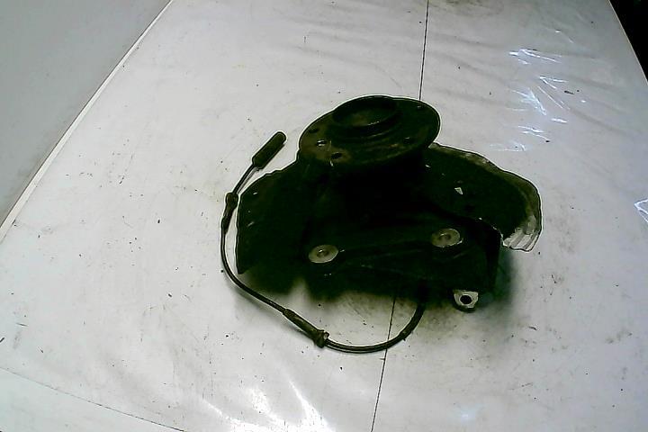 Moyeu avant gauche BMW SERIE 3 E93 CABRIO PHASE 1 Diesel - 1