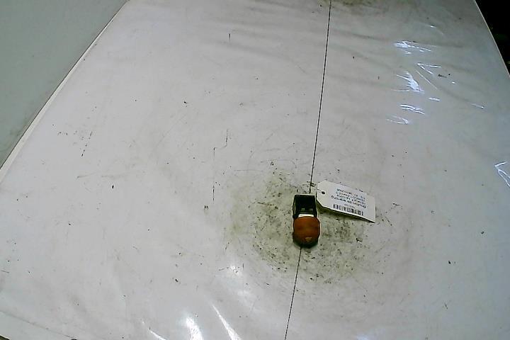 Bouton de warning RENAULT TWINGO 1 PHASE 3 Essence - 1