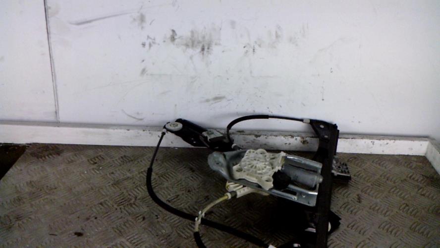 Leve vitre electrique avant...