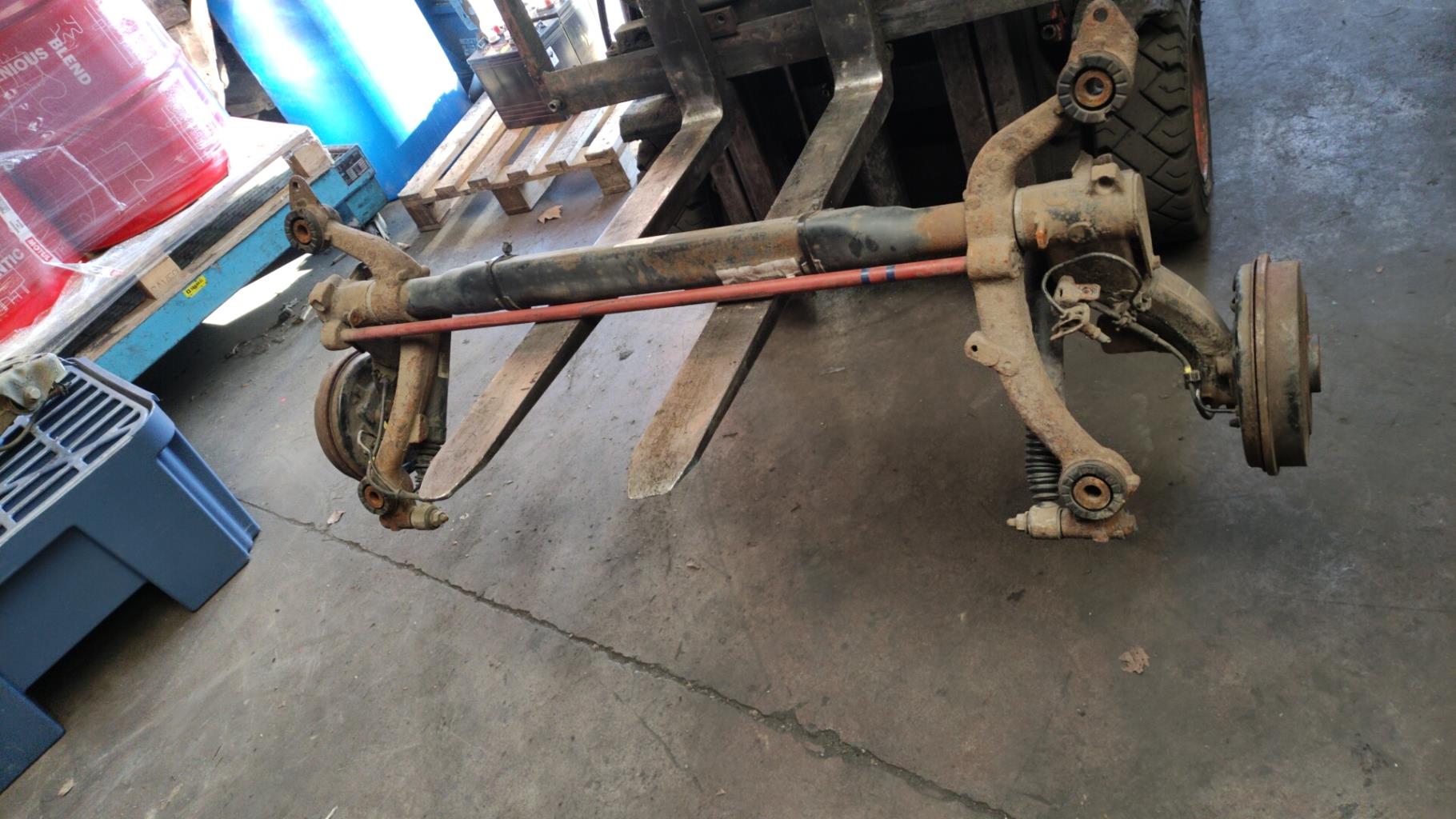 Essieu arriere PEUGEOT 206 PHASE 1 Diesel - 1