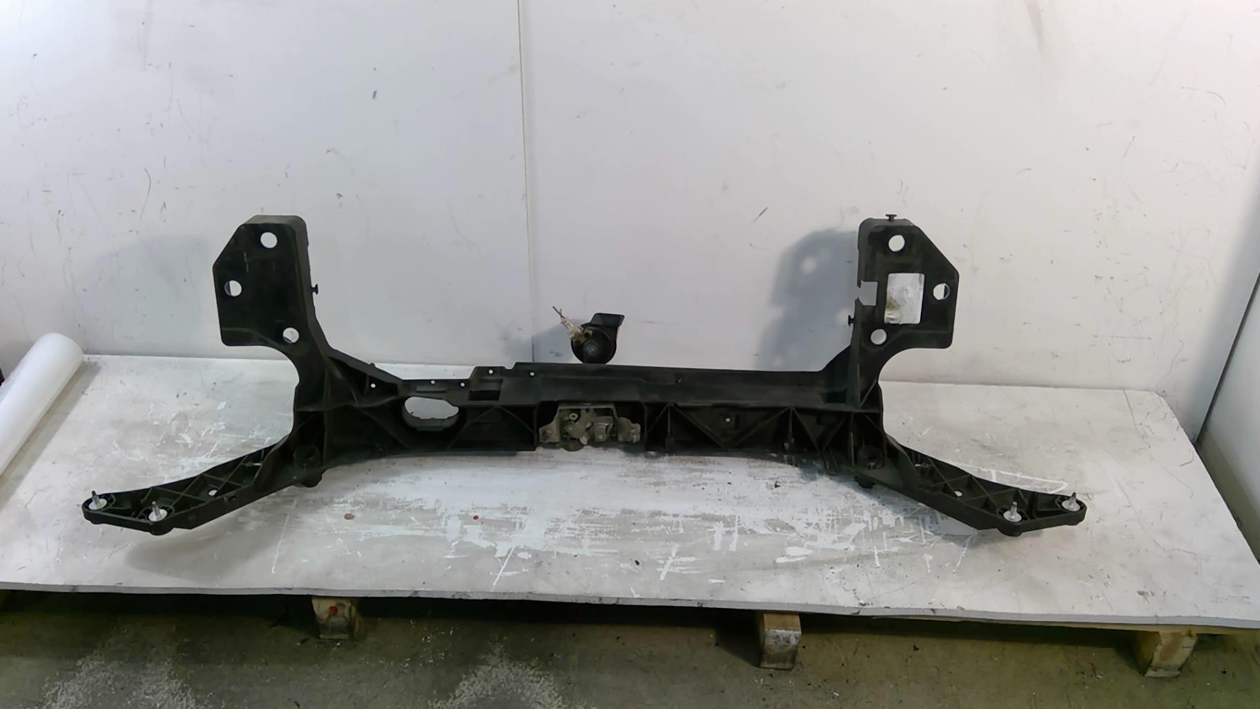 Face avant RENAULT CLIO 3 PHASE 1 Diesel - 1