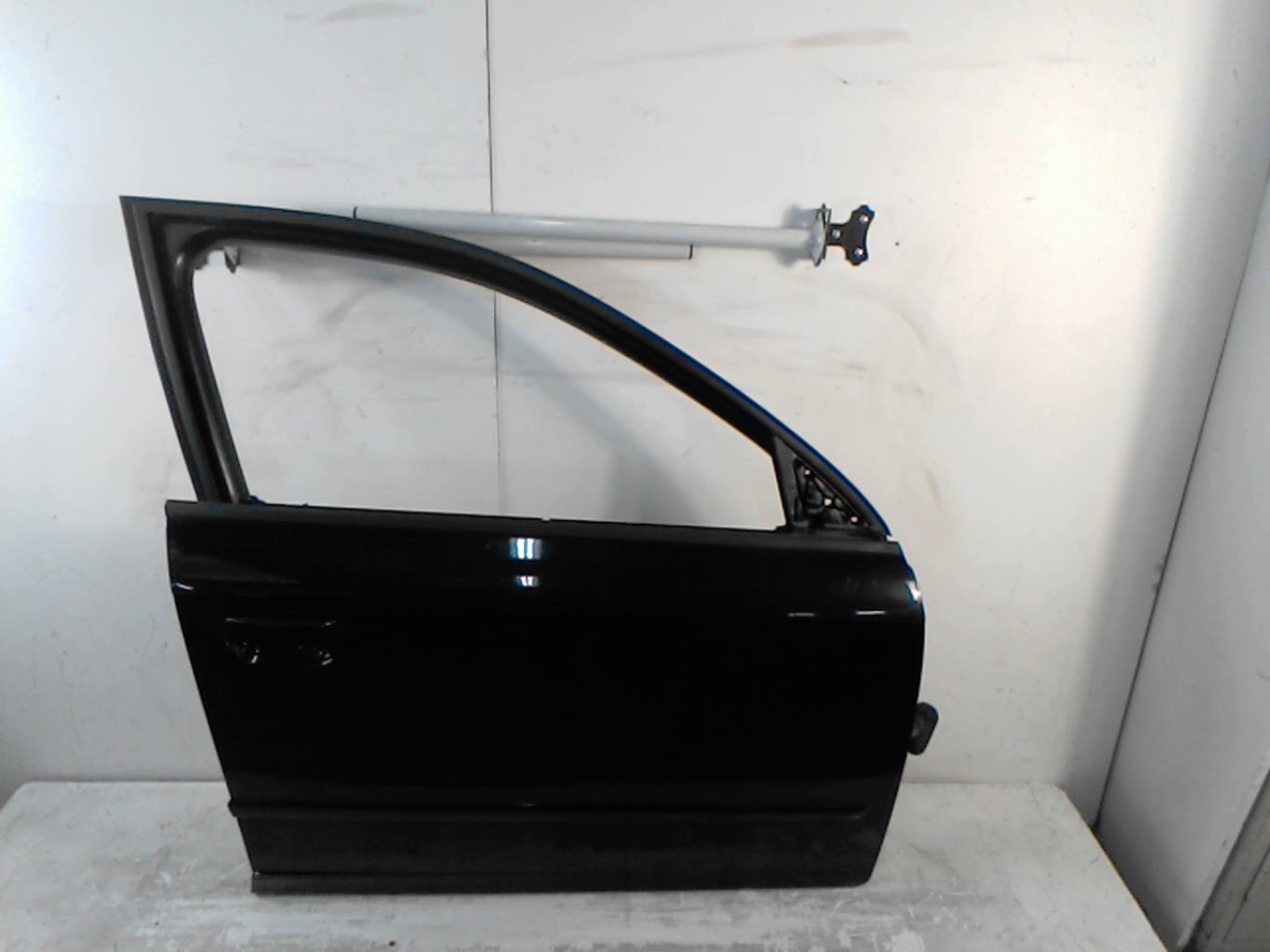 Porte avant droit AUDI A4 2 PHASE 2 Diesel - 1