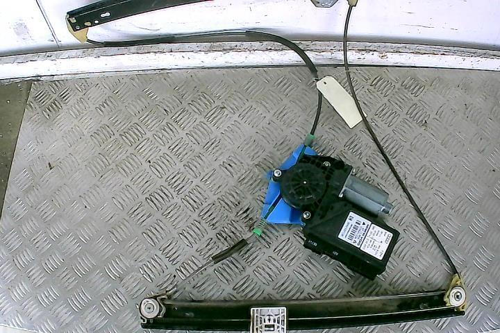 Leve vitre electrique avant droit AUDI A4 2 PHASE 2 Diesel - 1