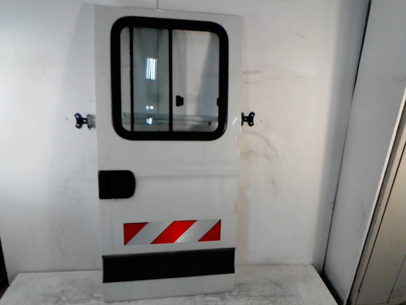 Porte arriere droit IVECO DAILY 3 Diesel - 1