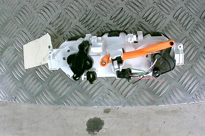 Commande chauffage PEUGEOT 208 2 Essence - 1