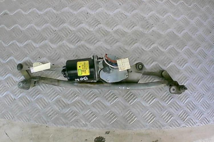 Moteur essuie glace avant -...