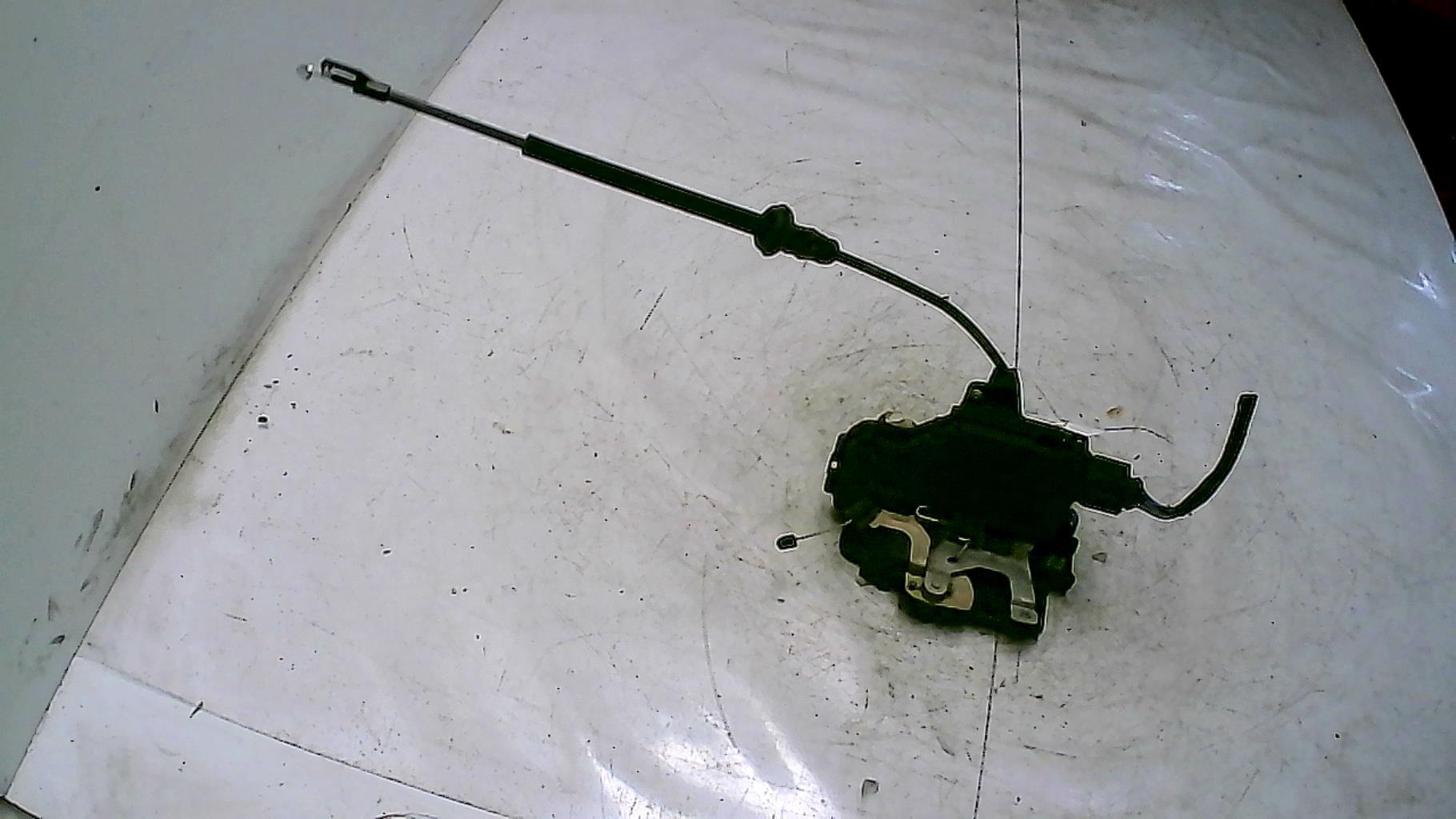 Serrure avant droit VOLKSWAGEN GOLF 4 Essence - 1