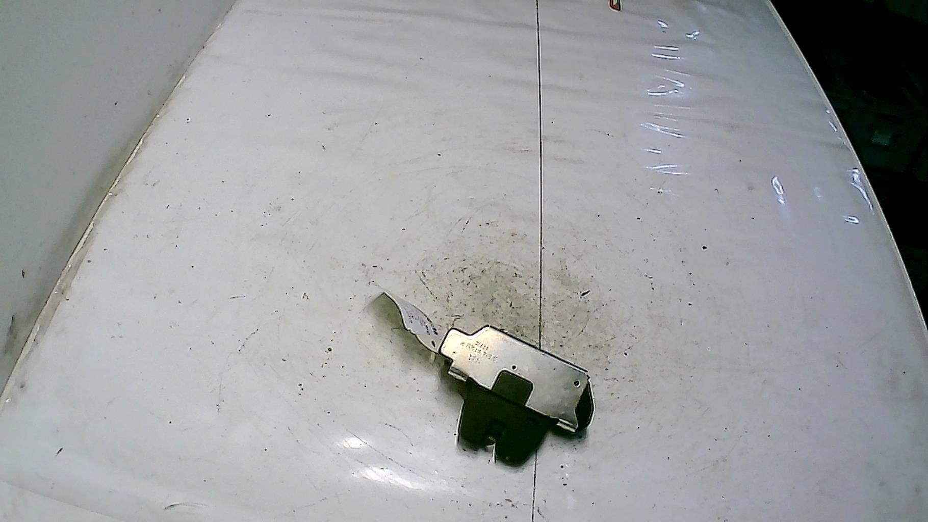 Serrure de coffre CITROEN C3 2 PHASE 2 Essence - 1
