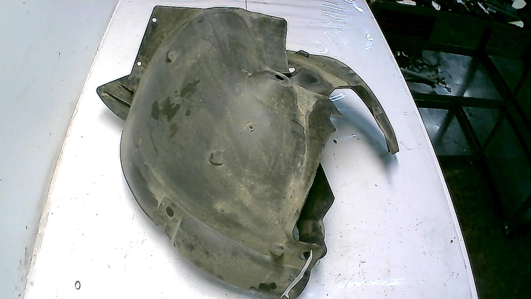 Pare boue avant gauche RENAULT CLIO 3 PHASE 1 Diesel - 1