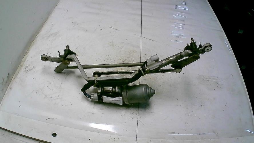 Moteur essuie glace avant -...