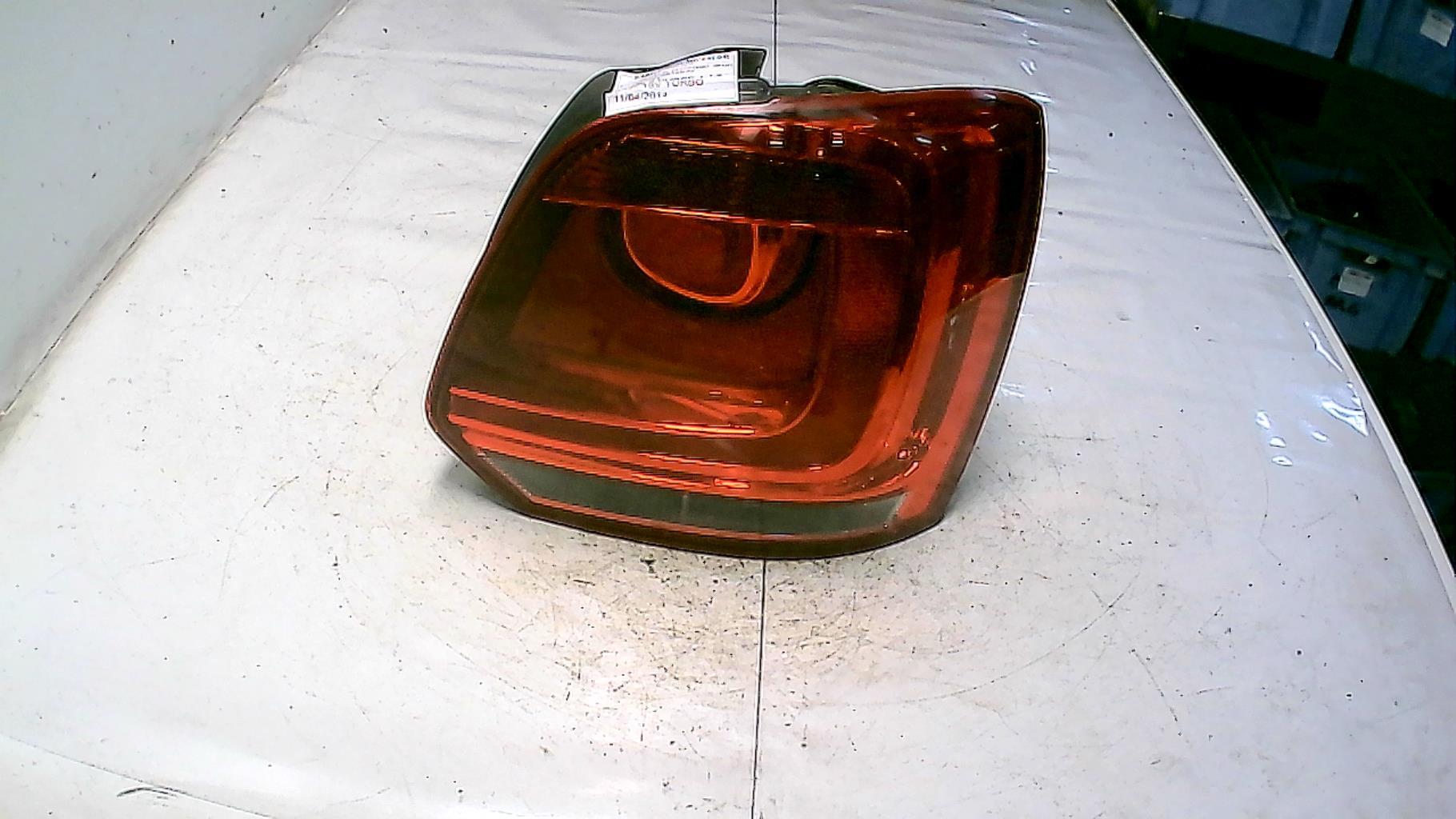 Feu arriere principal droit (feux) VOLKSWAGEN POLO 5 PHASE 1 Diesel - 1