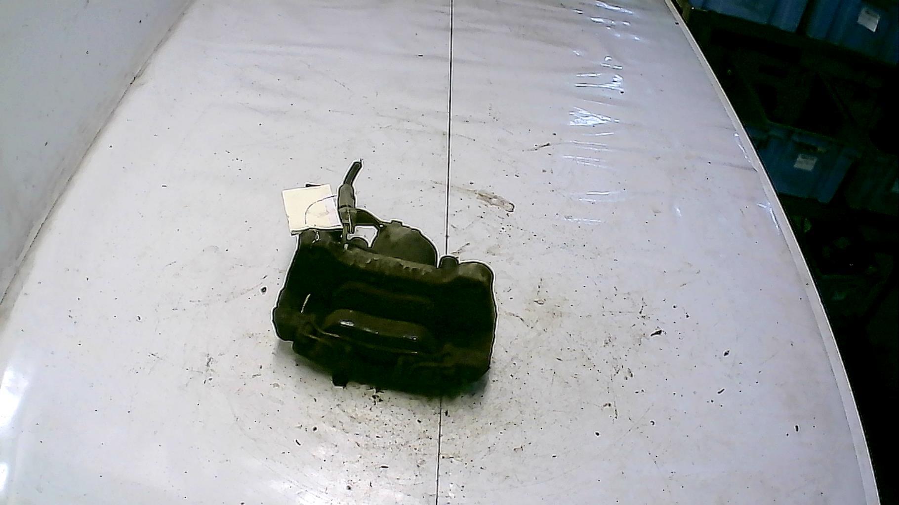 Etrier avant droit (freinage) AUDI A4 2 PHASE 2 Diesel - 1