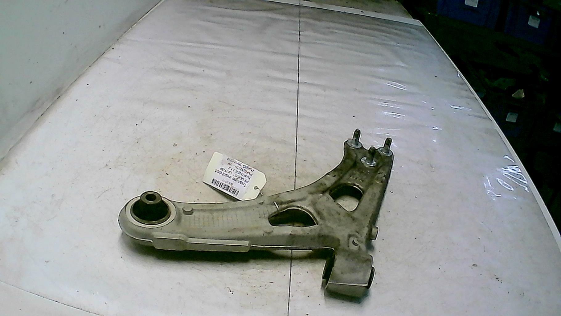 Triangle avant droit PEUGEOT PARTNER 3 PHASE 1 Essence - 1