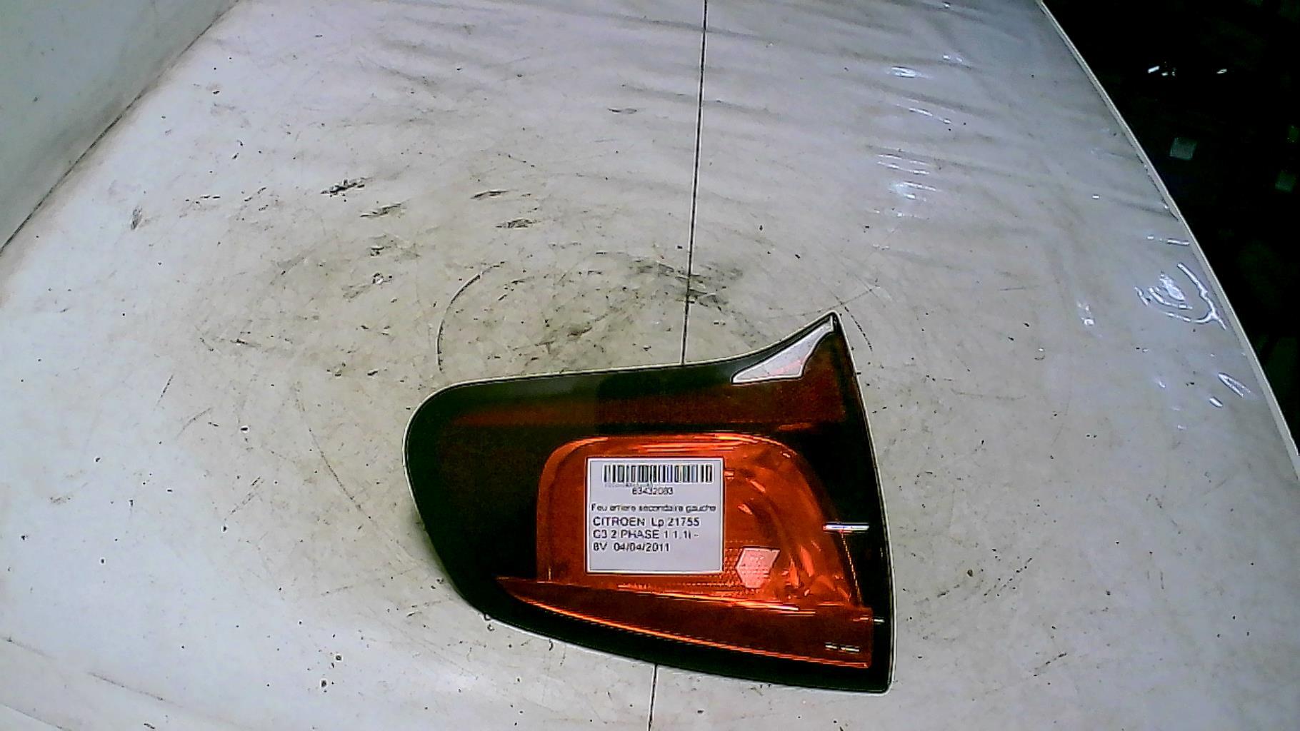Feu arriere secondaire gauche (feux) CITROEN C3 2 PHASE 1 Essence - 1