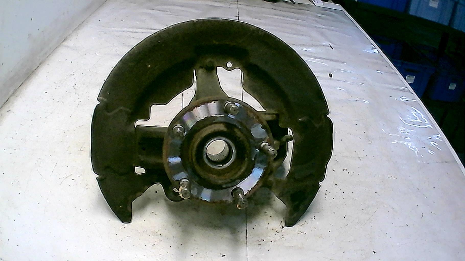 Moyeu avant droit VOLVO V 50 PHASE 1 BREAK Diesel - 1