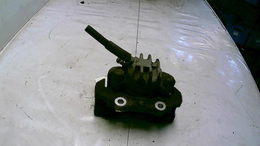 Etrier avant gauche...