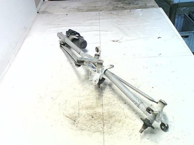 Moteur essuie glace avant -...
