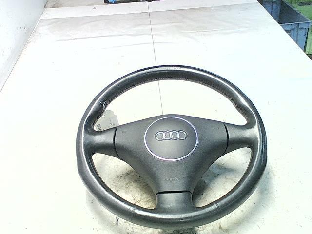 Volant AUDI A3 2 PHASE 1 Essence - 1